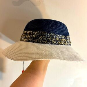 MONARI Elegant Navy Cream Hat with Gold Accents on Band Poly Paper Blend NEW